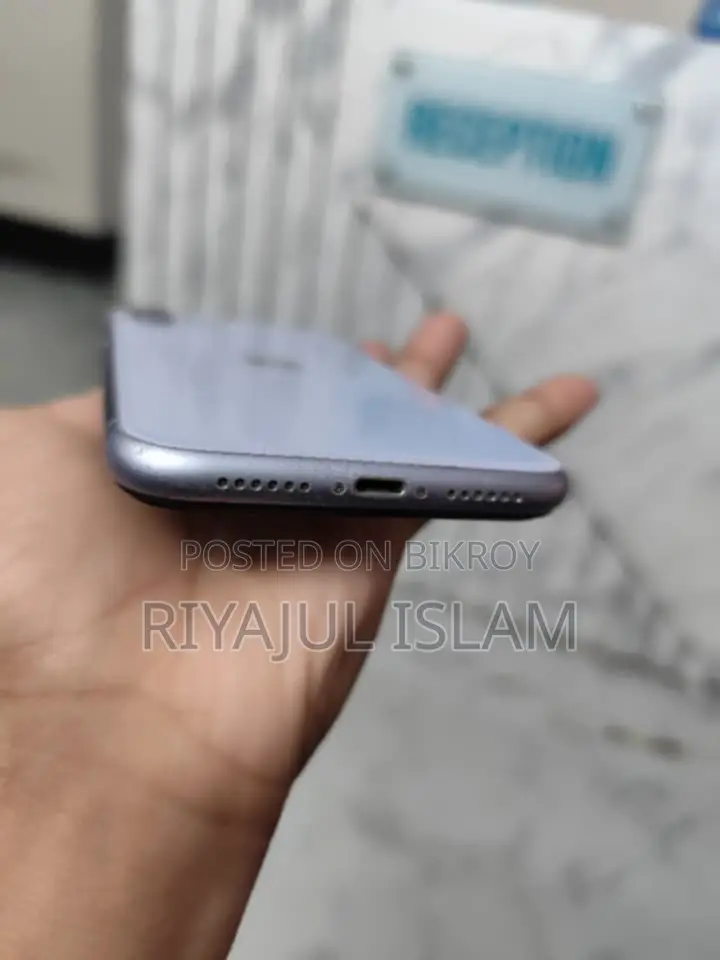 Apple iPhone 11 64 GB Purple