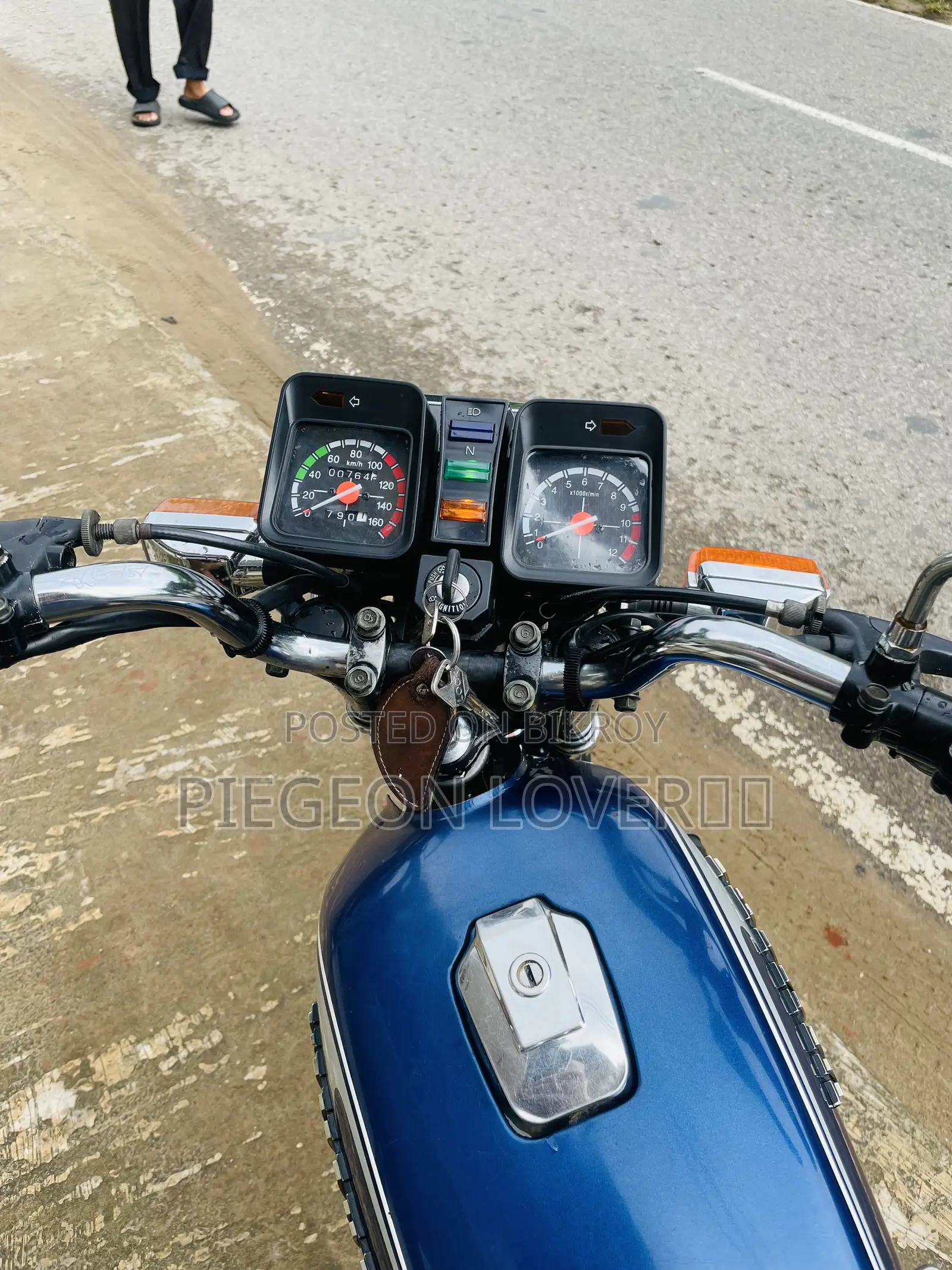 New Yamaha Crux 1995 Blue
