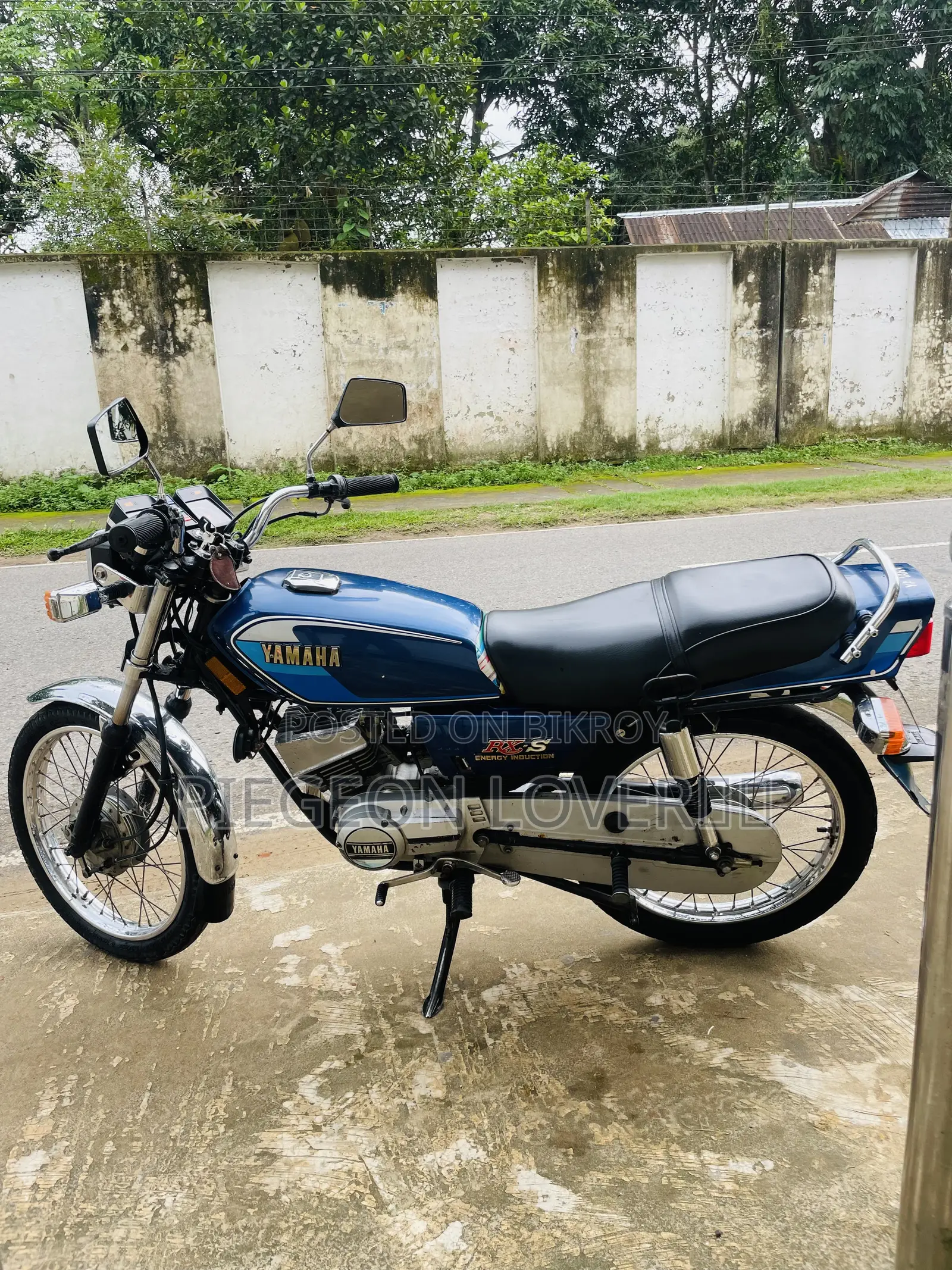 New Yamaha Crux 1995 Blue