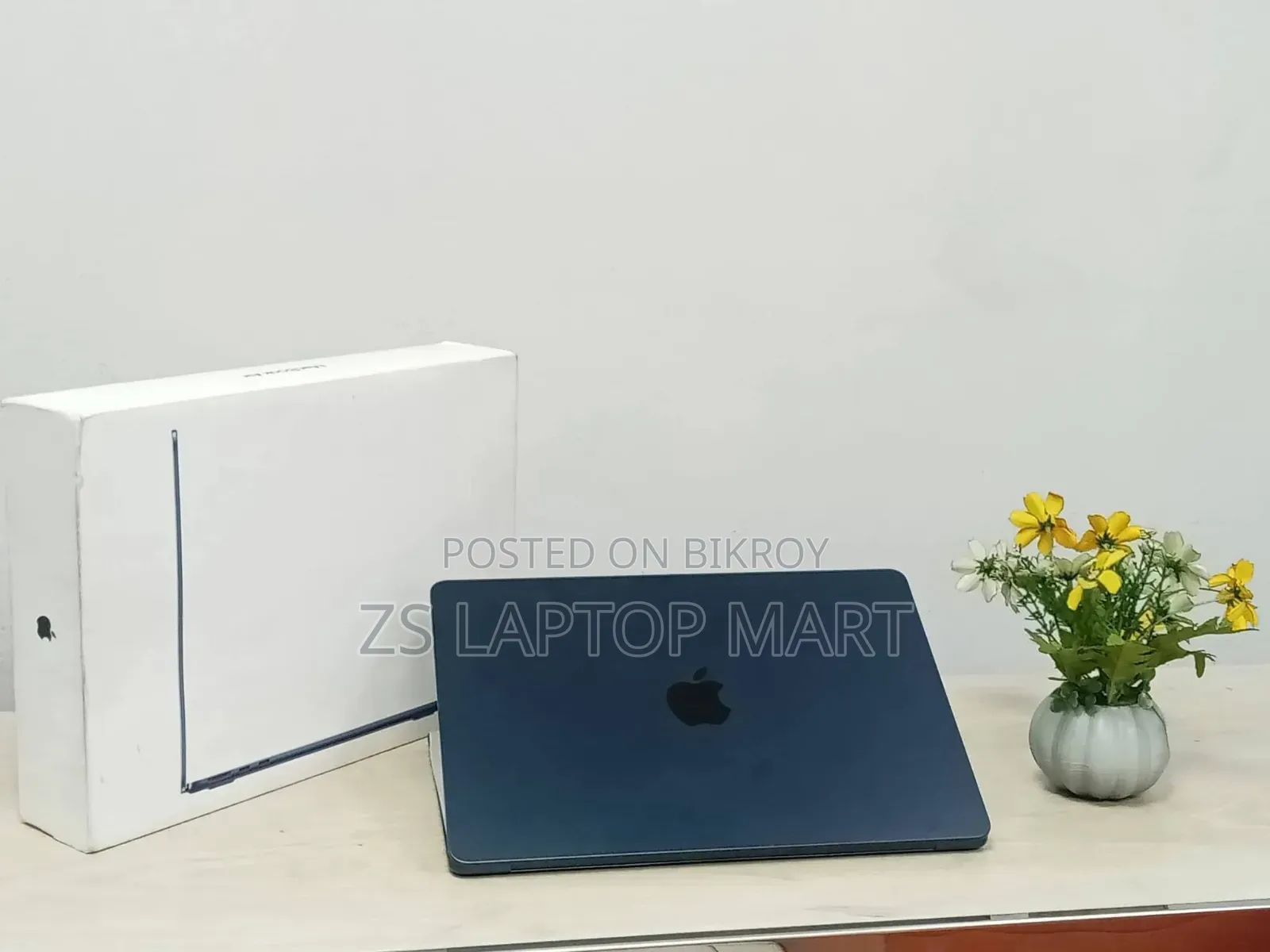 ল্যাপটপ অ্যাপল ম্যাকবুক এয়ার ২০২৪ এম৩ ১৬জিবি অ্যাপল এম৩ এসএসডি ৫১২জিবি