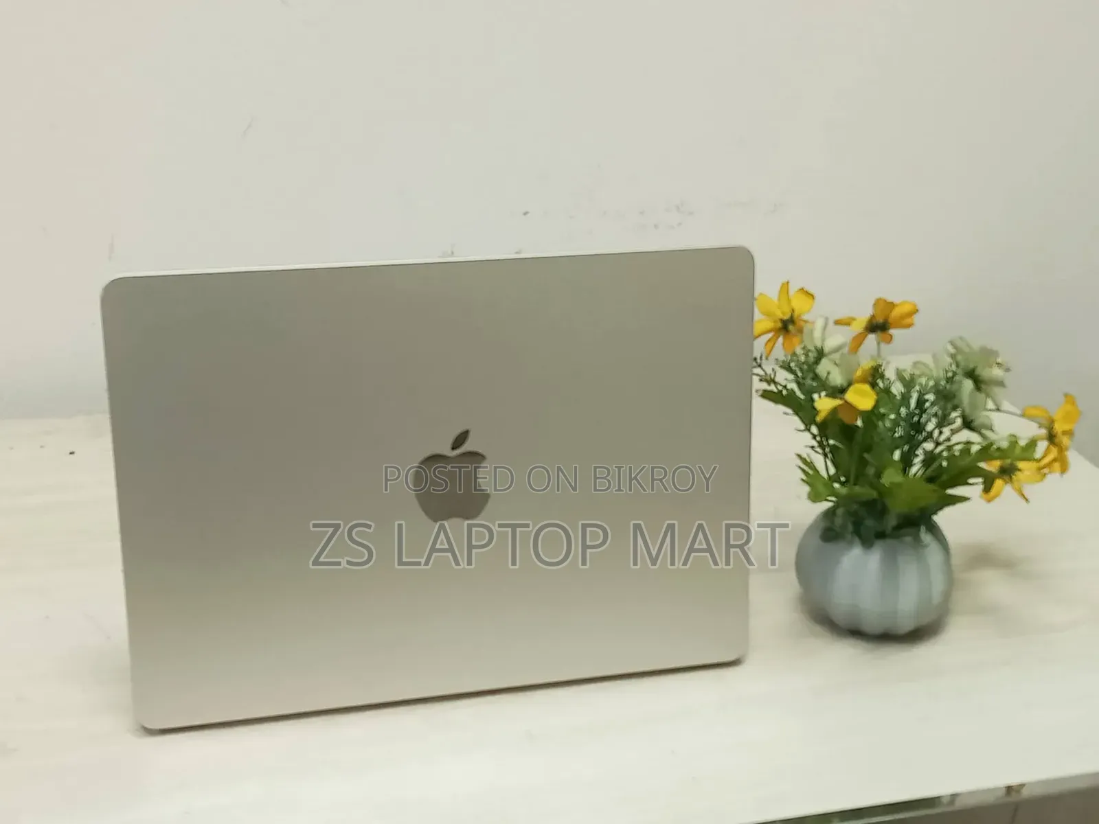Laptop Apple MacBook Air 2022 M2 8GB Apple M2 SSD 256GB