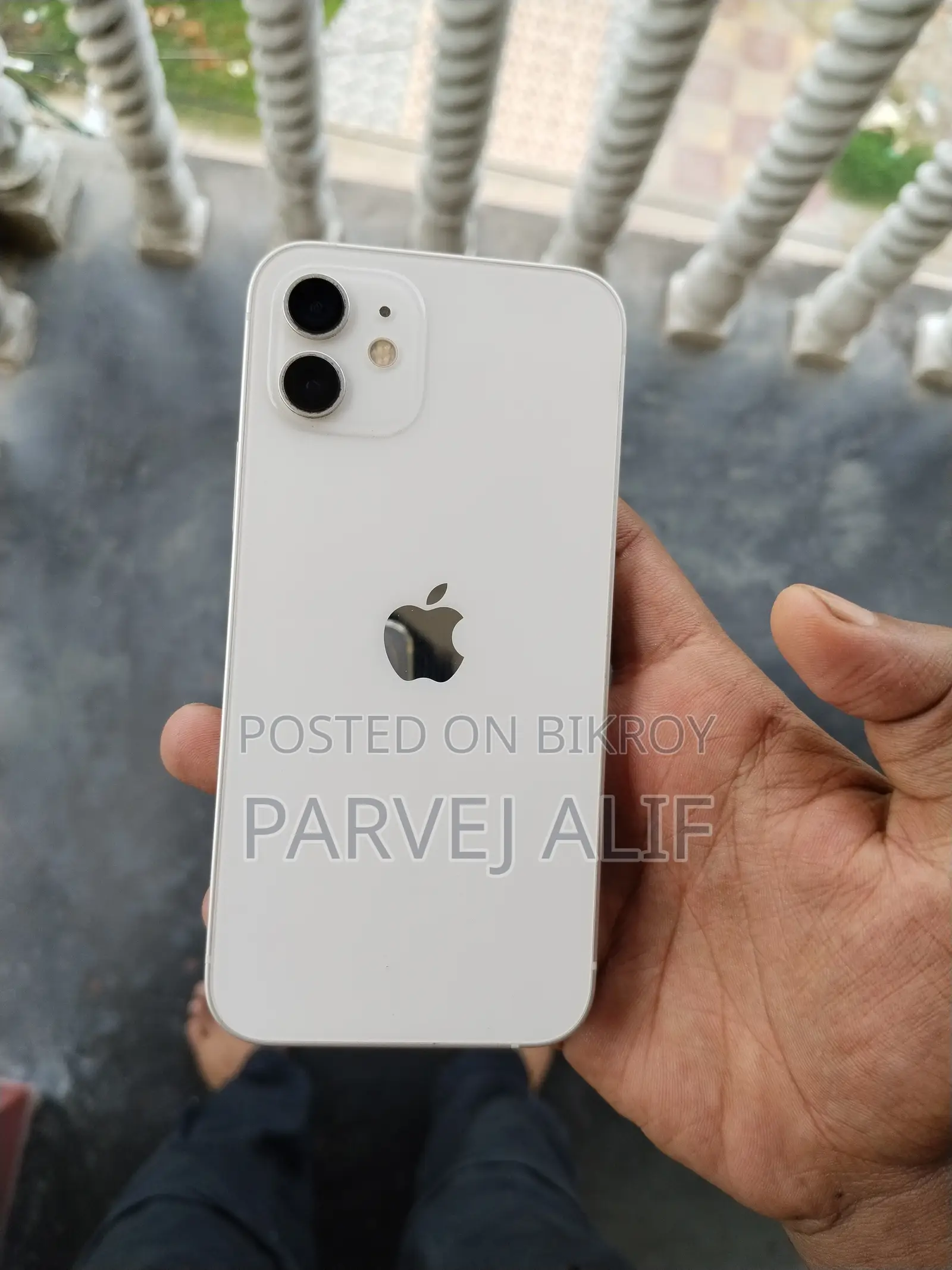 Apple iPhone 12 64 GB White