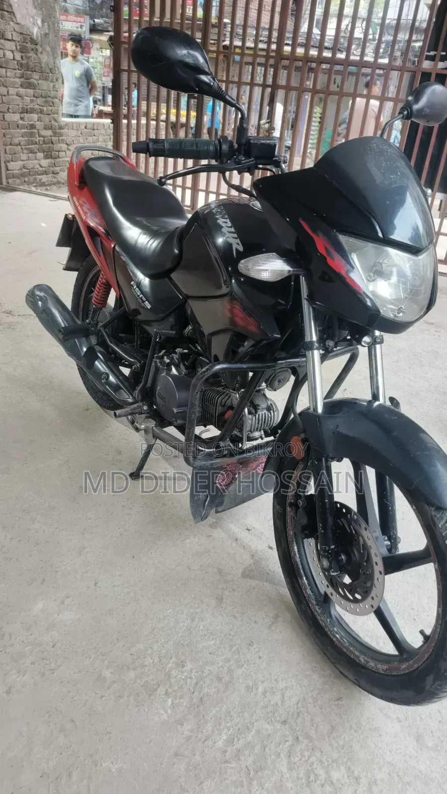 Hero New Glamour 2016 Black