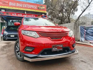 নিসান এক্স-ট্রেইল ২০১৫ রেড