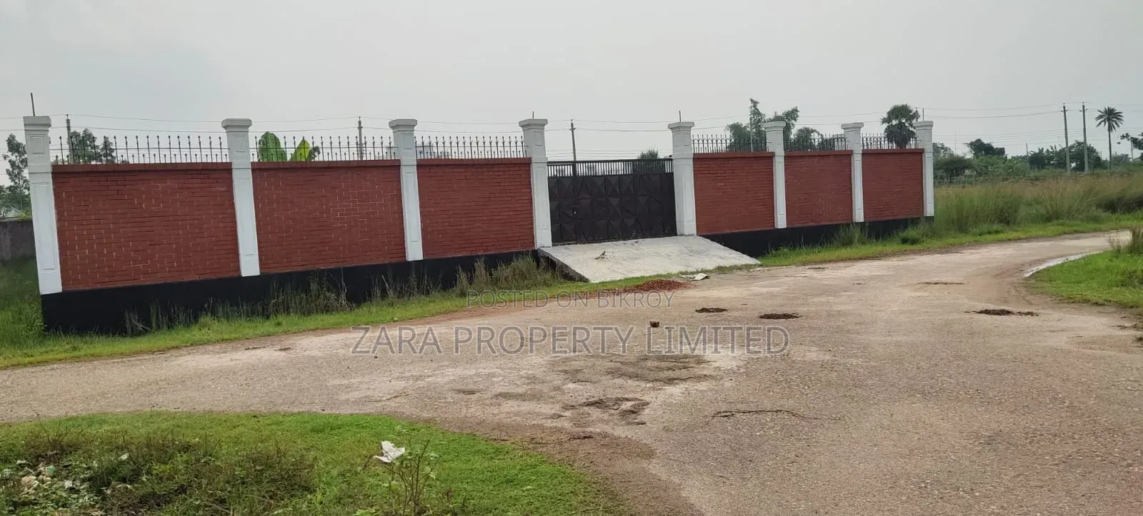 7.5 Katha plot in Sector 11, next to 300-feet road.