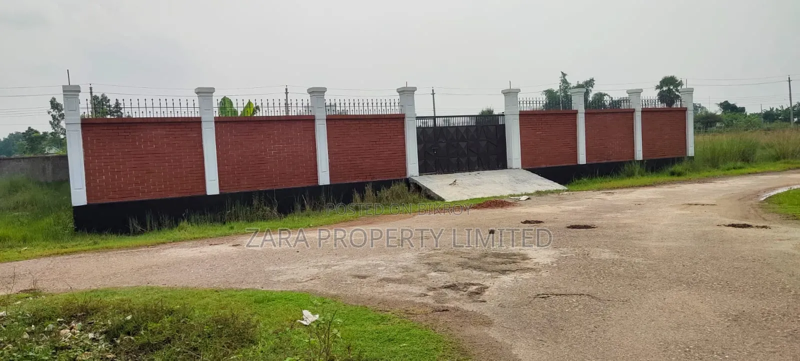 7.5 Katha plot in Sector 11, next to 300-feet road.