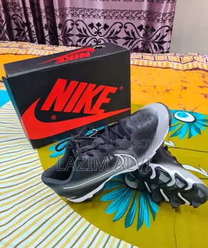 Authentic Nike Alpha Huarache Cleats – Brand New & Never Worn