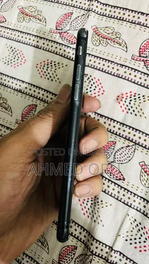 অ্যাপল আইফোন ৭ ১২৮ জিবি কালো