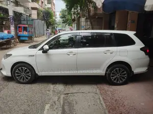 Toyota Corolla Fielder 2018 White