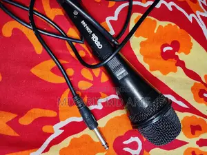 Microphone
