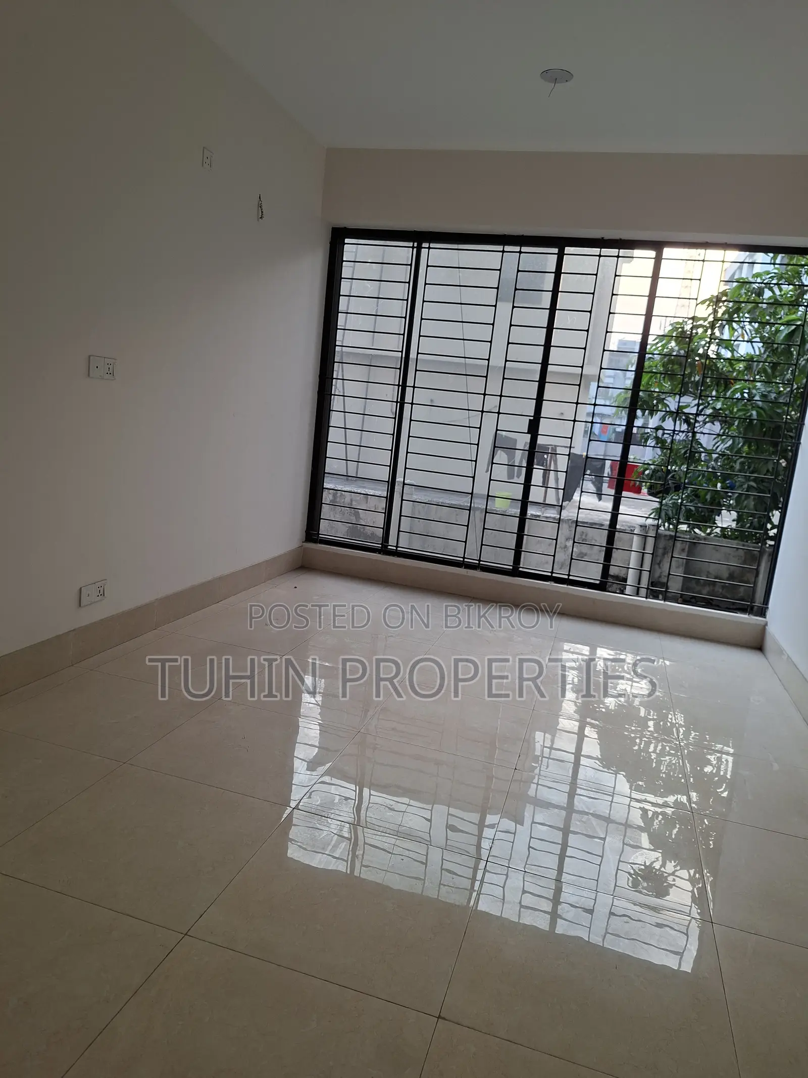 4-bedroom Apartment in Uttara for sale