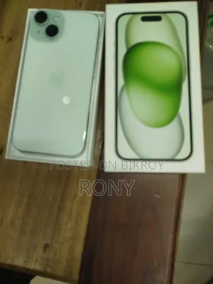 Apple iPhone 15 128 GB Green