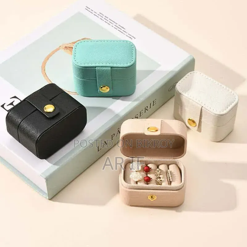 Mini Storage Ring Box