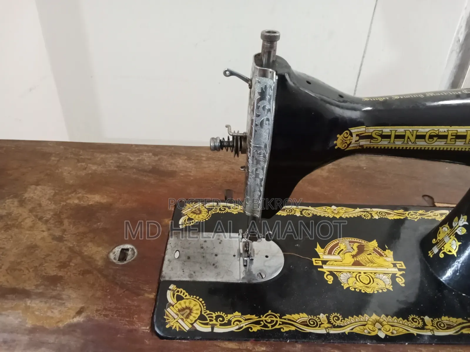 Singer Sewing Machine for Sale