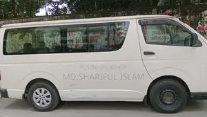 Toyota HiAce 2005 White