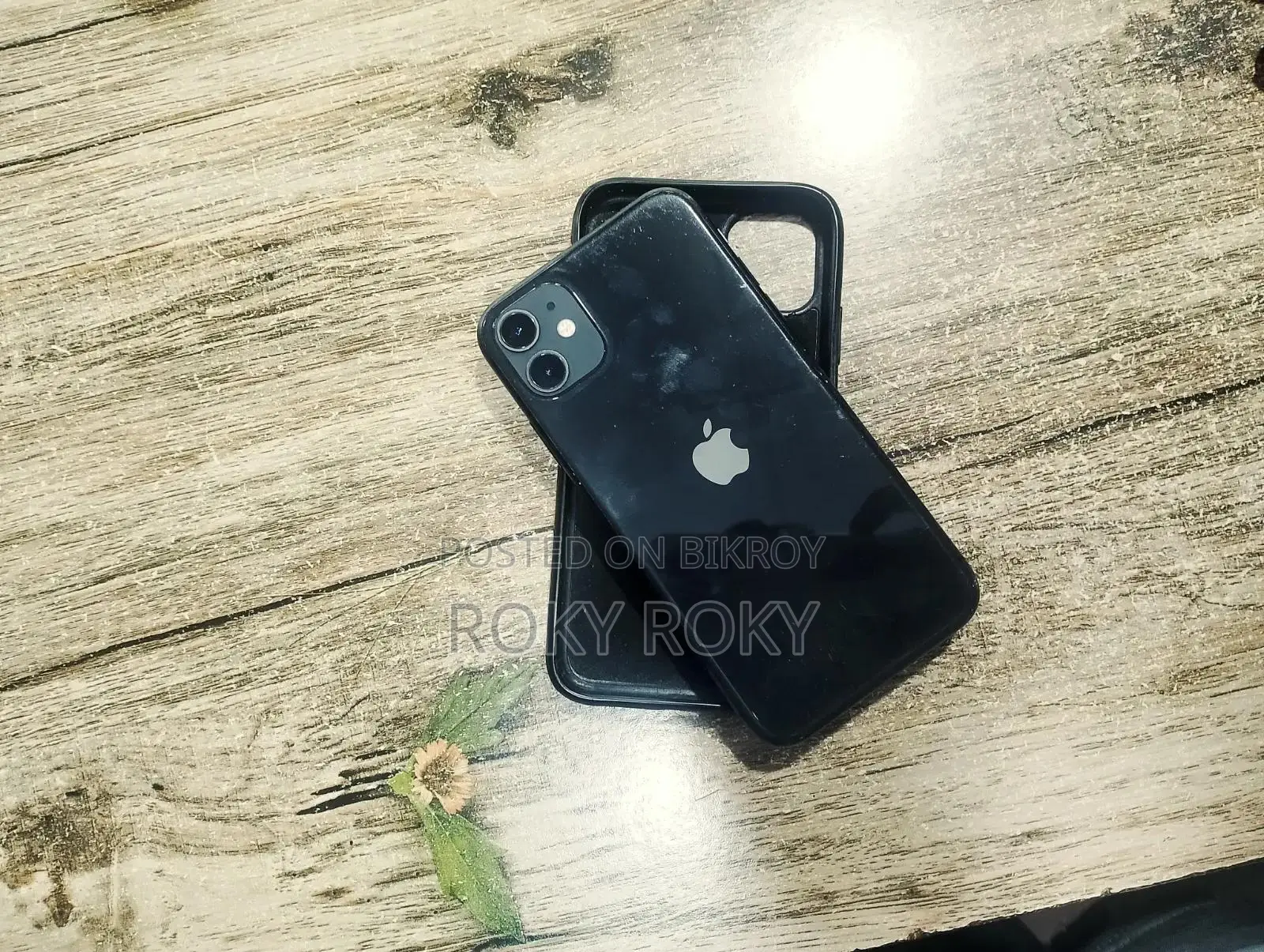 অ্যাপল আইফোন ১১ ৬৪ জিবি ব্ল্যাক