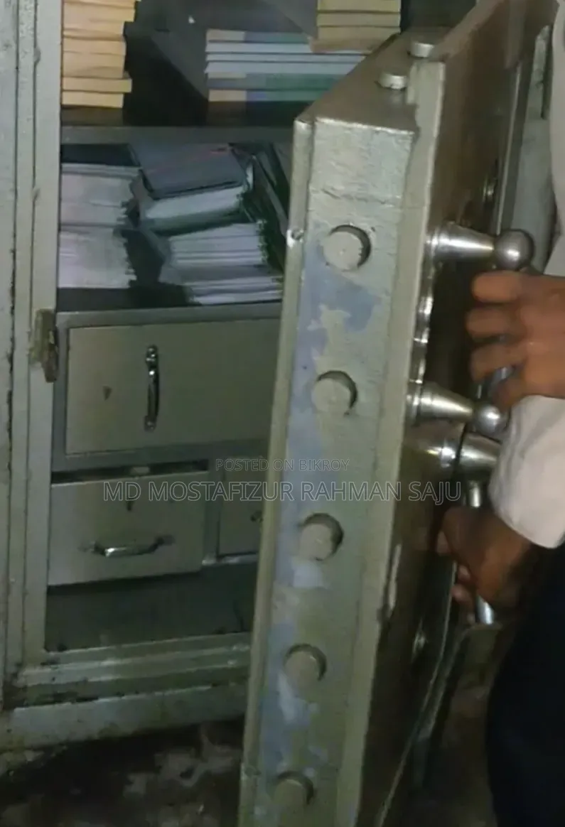 Heavy Solid Locker / সিন্দুক