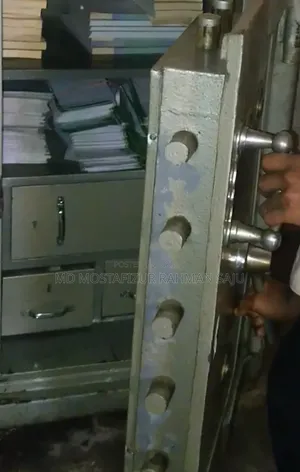 Heavy Solid Locker / সিন্দুক