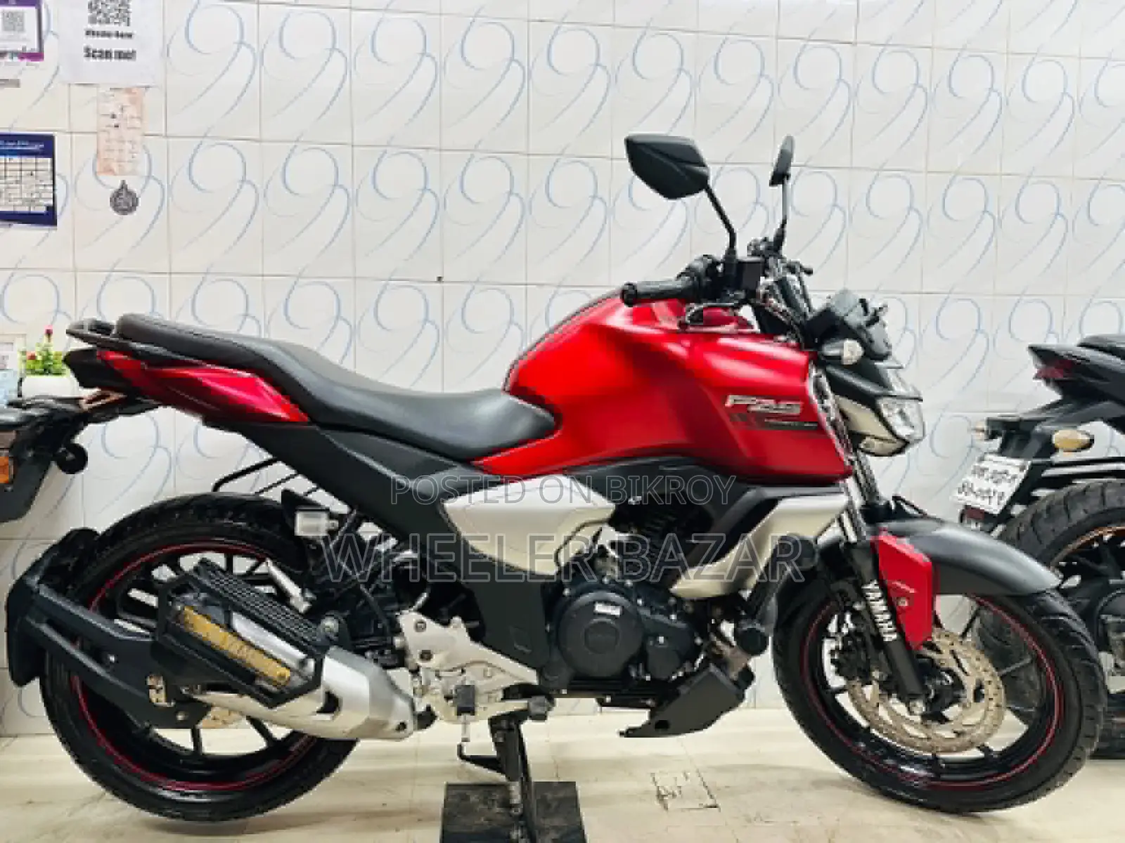 Yamaha FZ 2024 Red