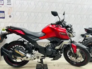 ইয়ামাহা এফজেড ২০২৪ লাল