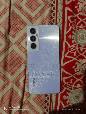 রিয়েলমি ১২৮ জিবি সিলভার