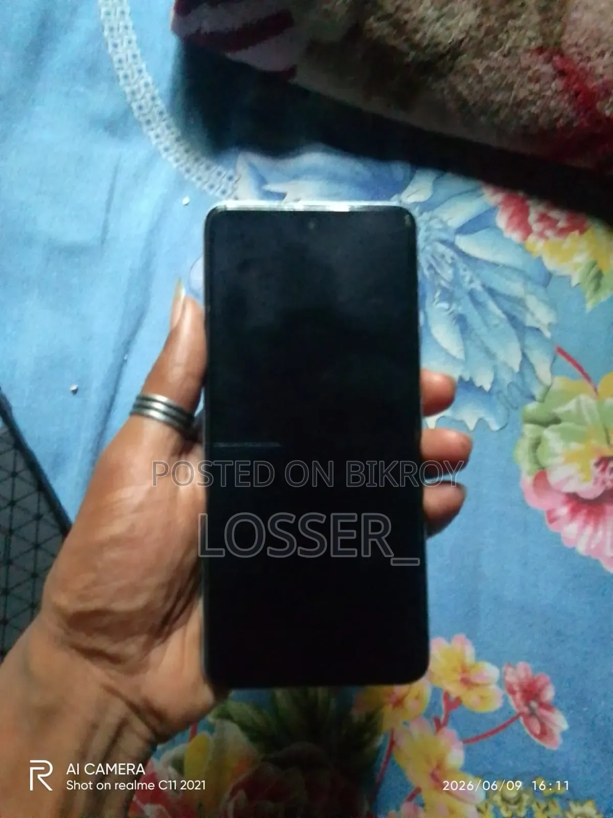 রিয়েলমি ১২৮ জিবি সিলভার
