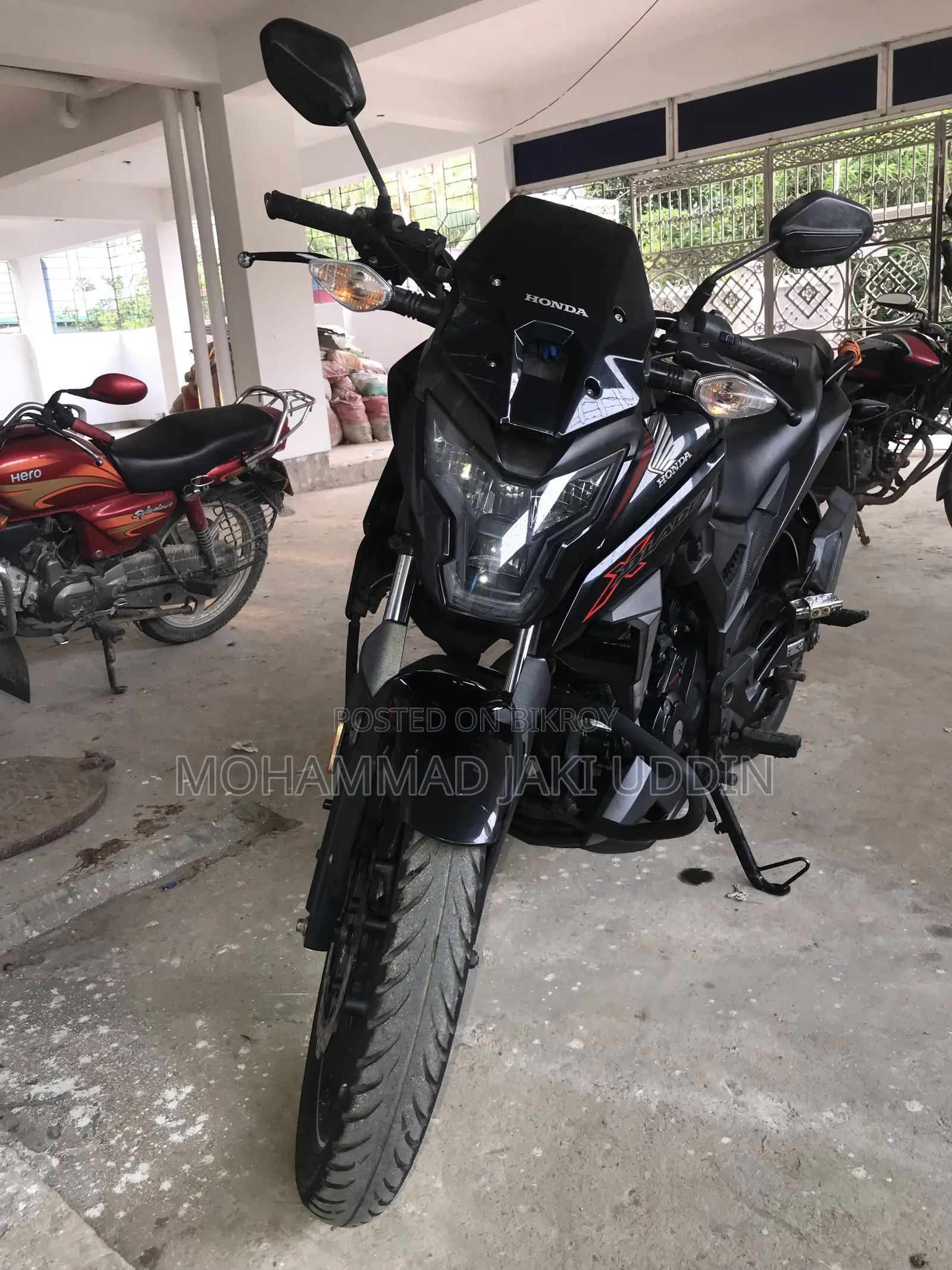 হোন্ডা ২০১৯ কালো