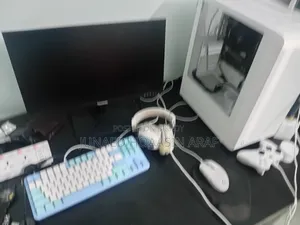 Desktop Computer MSI Model 16GB AMD Ryzen 7 SSD 1T