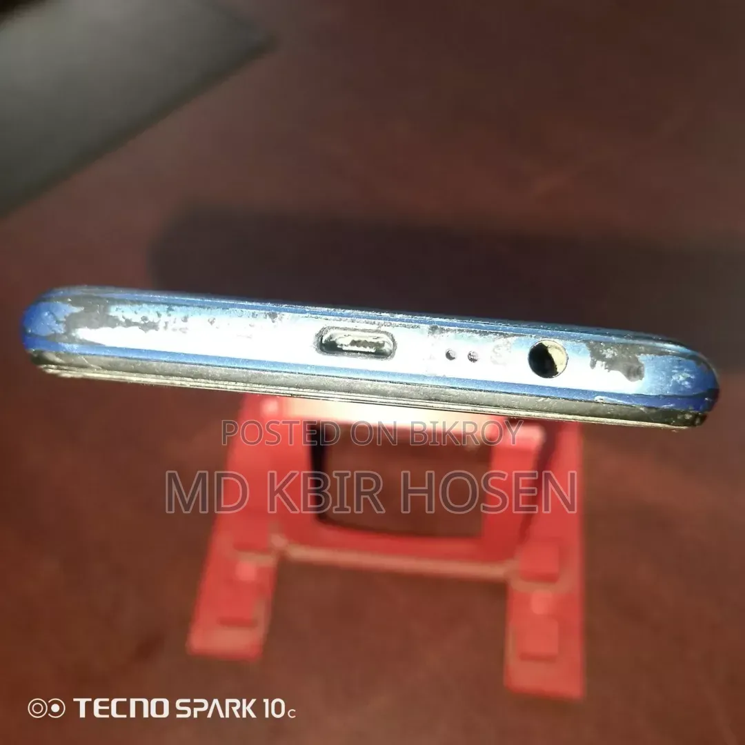 Realme 32 GB Blue