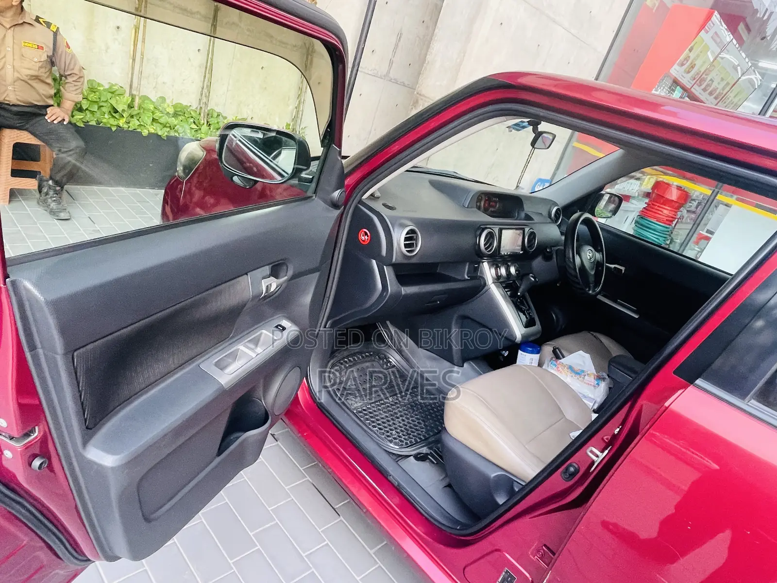 Toyota Rumion 1.5 FWD 2021 Red