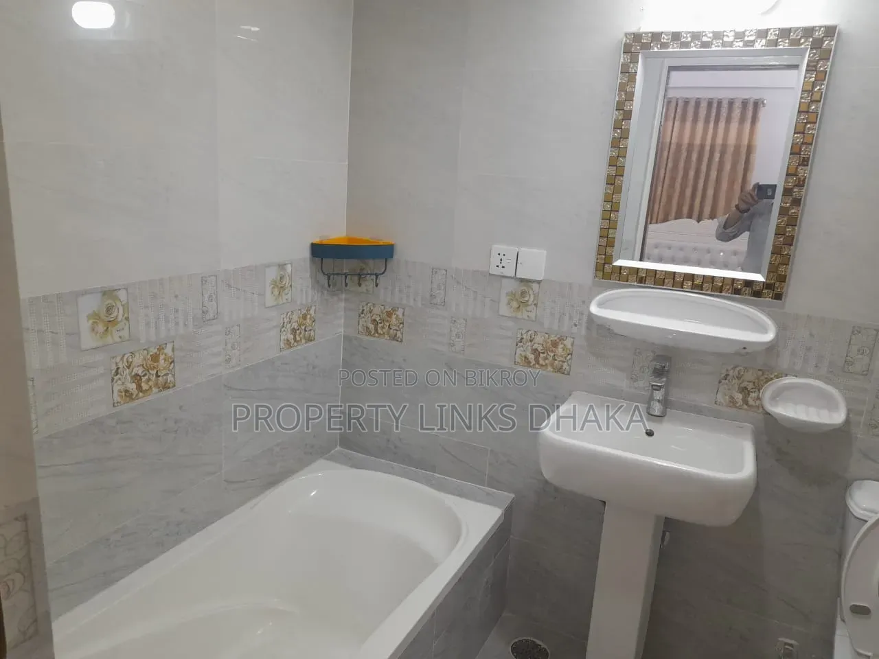 Furnished 2-bedroom Apartment in Banani for rent