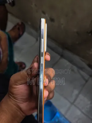 iQOO 256 GB Orange