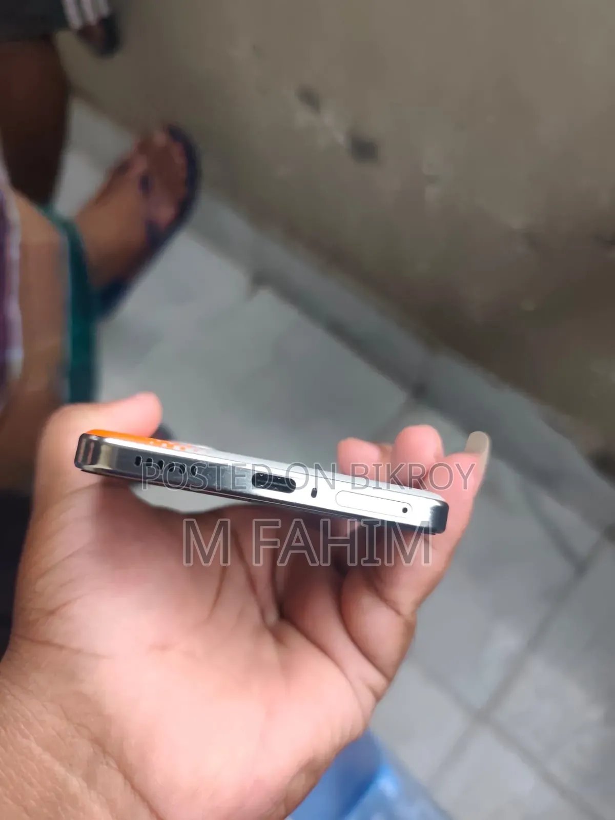 iQOO 256 GB Orange