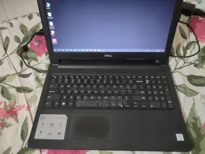Laptop Dell Inspiron 15 3567 4GB Intel Core i3 SSD 256GB