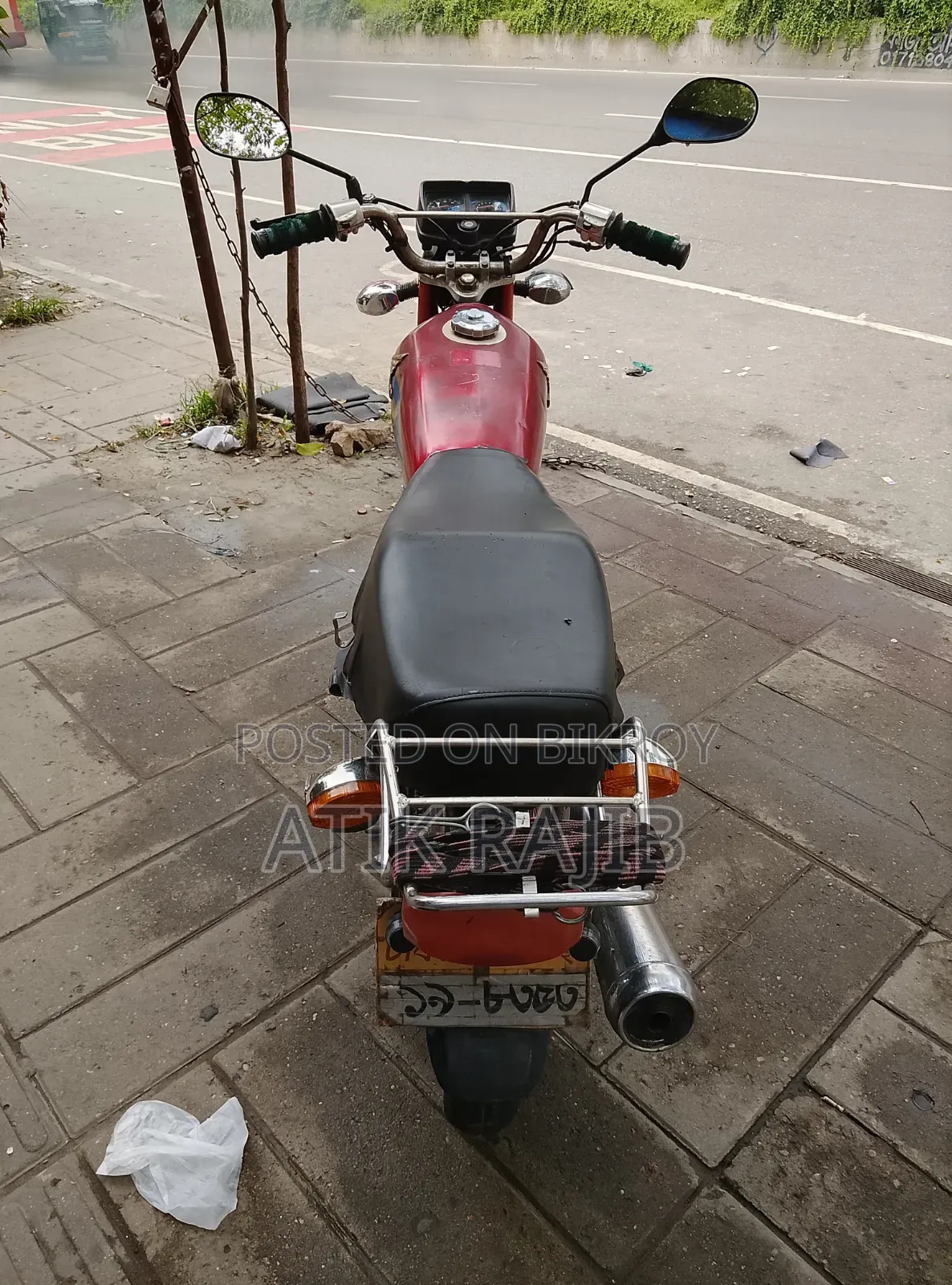Honda 2005 Red
