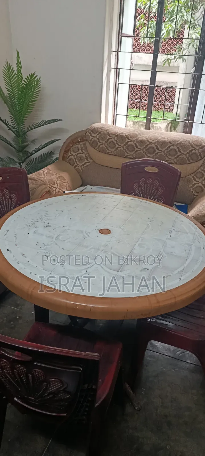 Plastic Dining Table