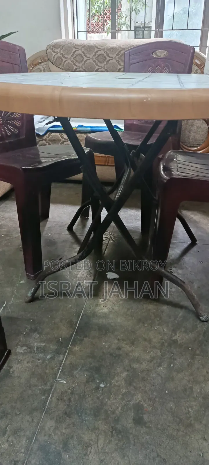 Plastic Dining Table
