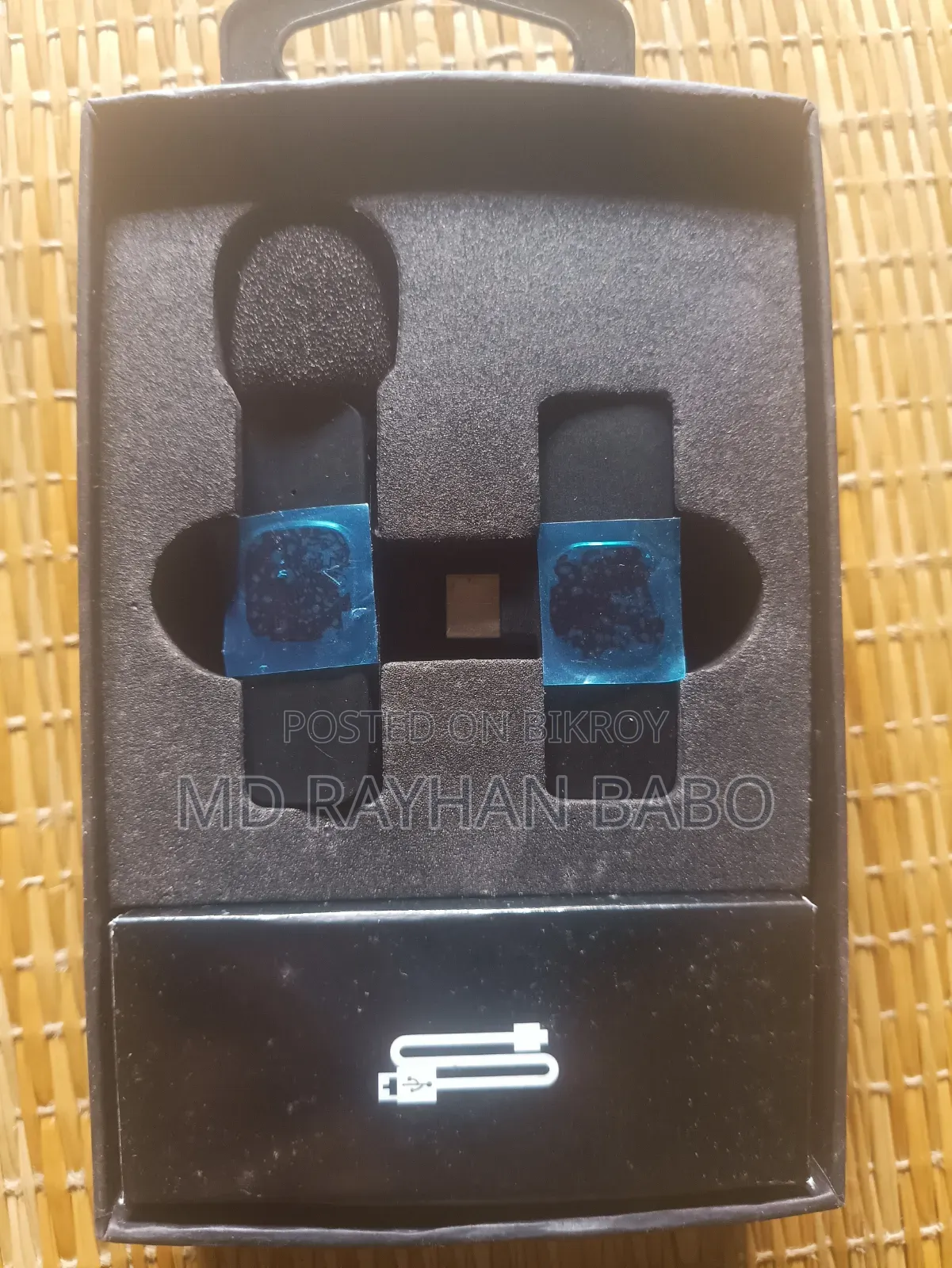 Wireless Microphone Type-C – Rechargeable | Used Like New