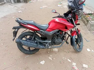 Hero Hunk 150 2018 Red