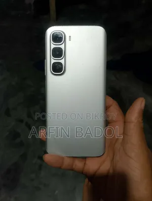Infinix Hot 60 Pro+ 128 GB Silver