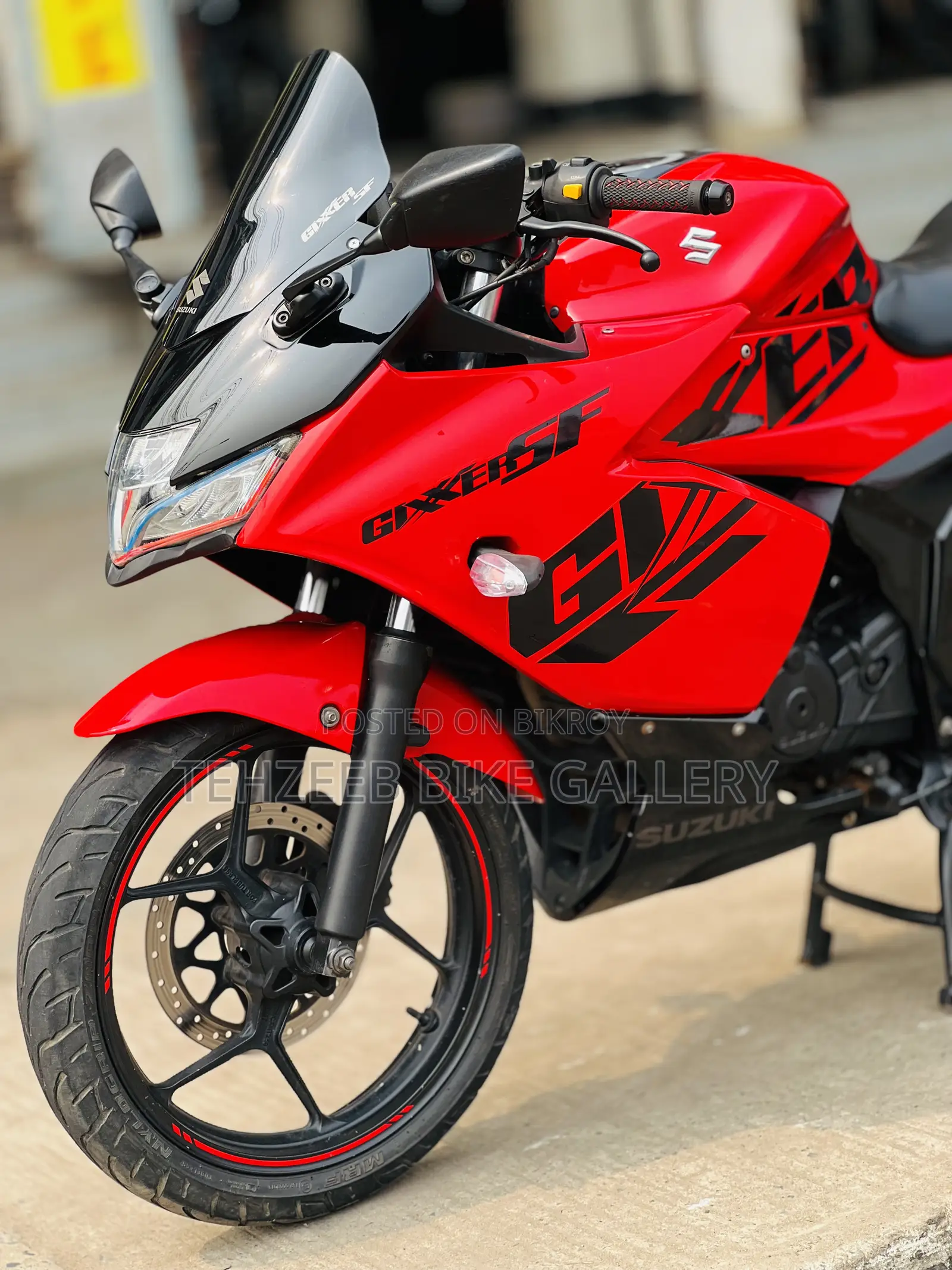 Suzuki Gixxer SF 2022 Red