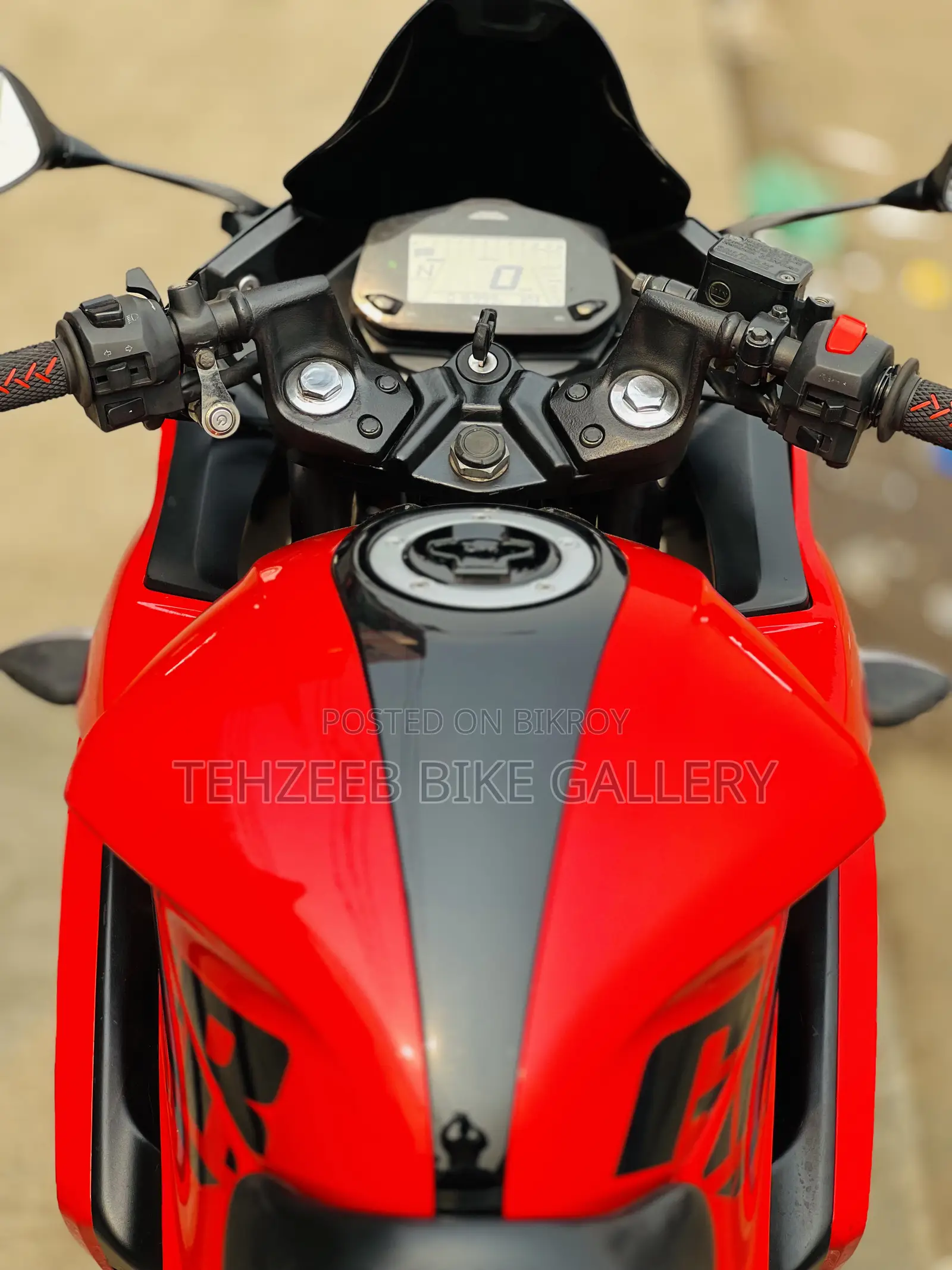 Suzuki Gixxer SF 2022 Red