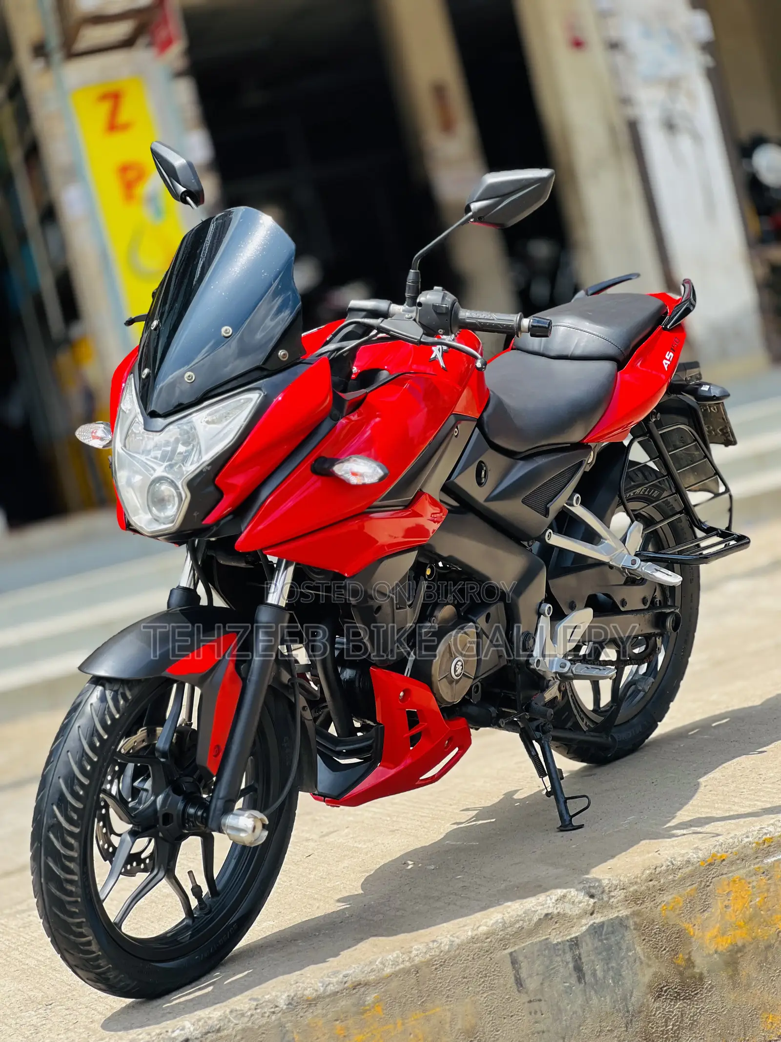 Bajaj Pulsar 150 2018 Red