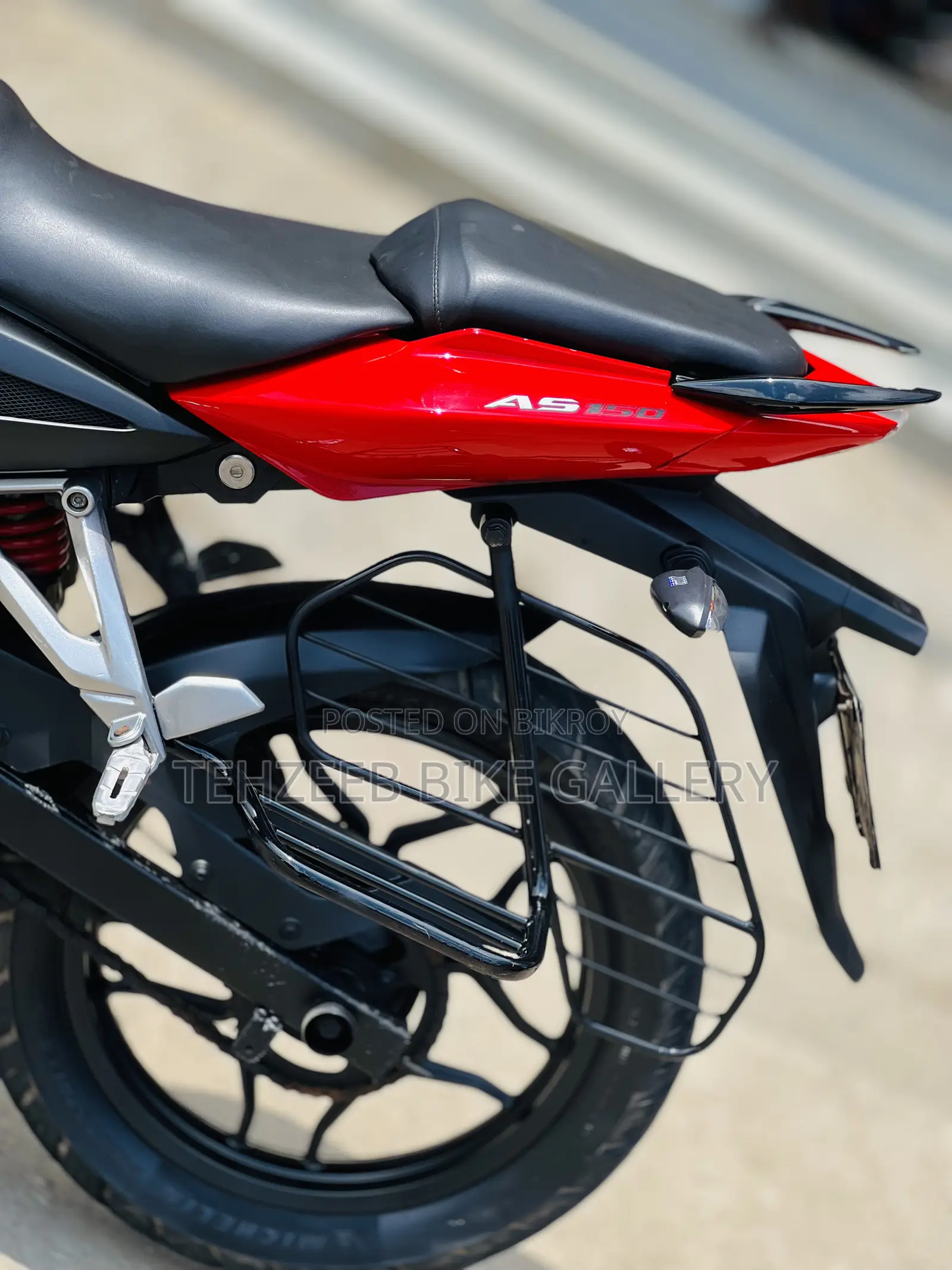 Bajaj Pulsar 150 2018 Red
