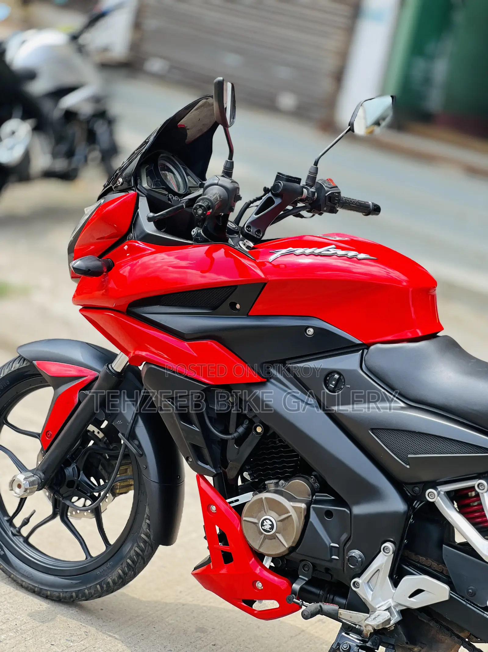 Bajaj Pulsar 150 2018 Red