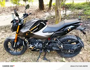 Hero Xtreme 160R 4V 2025 Brown
