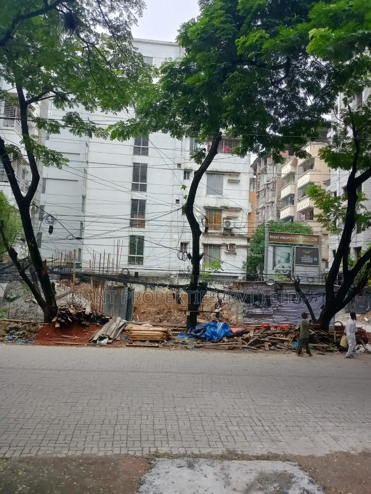3-bedroom Apartment in Riant Naireet, Basundhara for sale
