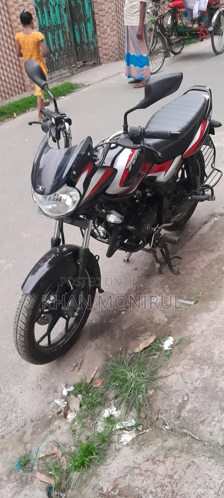 Bajaj Discover 125 2025 Red