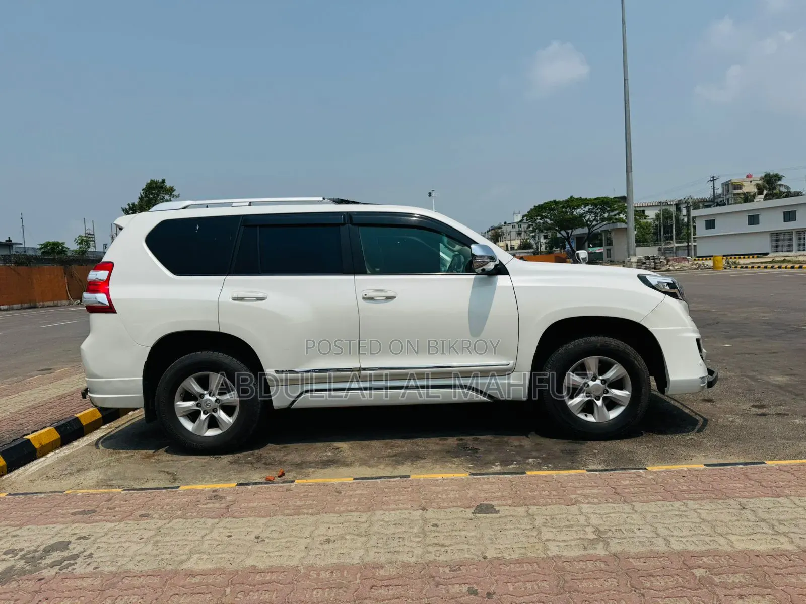Toyota Land Cruiser Prado 2012 Pearl