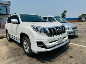 Toyota Land Cruiser Prado 2012 Pearl